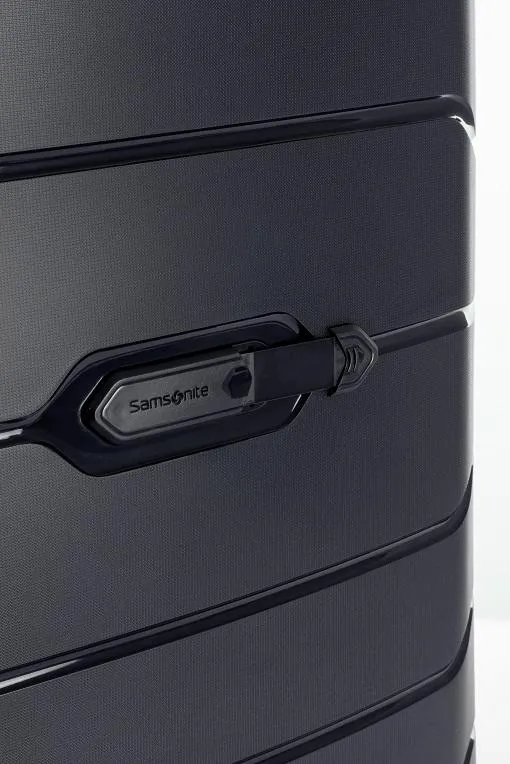 Samsonite - Oc2lite 68cm Medium 4 Wheel Hard Suitcase