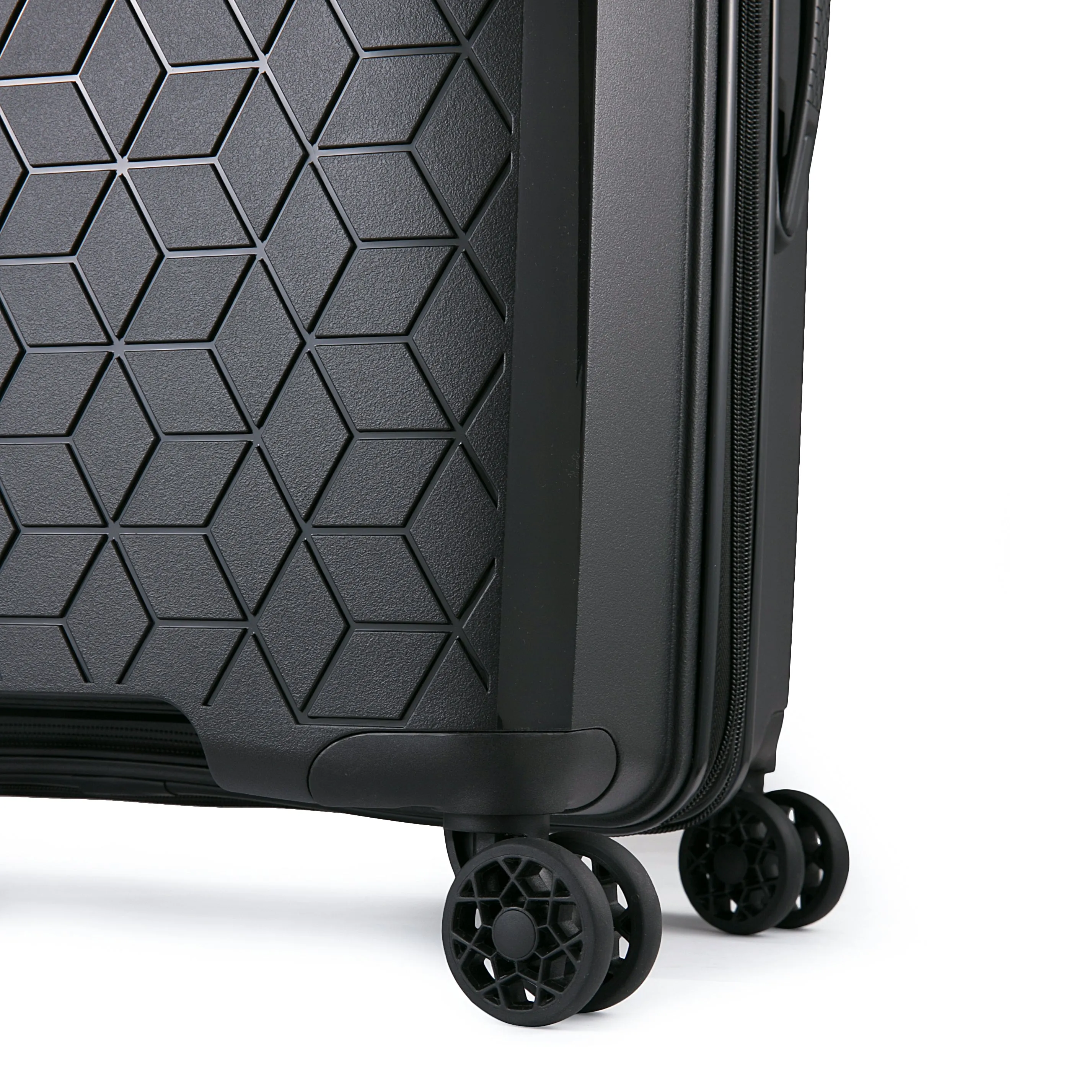 Verage Diamond Expandable 4 Wheel Spinner Luggage 24" Medium